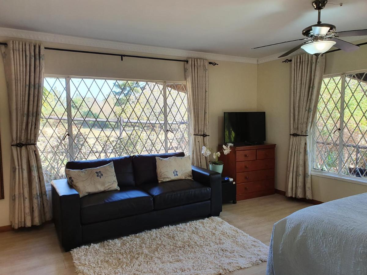 Pine Tree Lodge Midrand Eksteriør billede