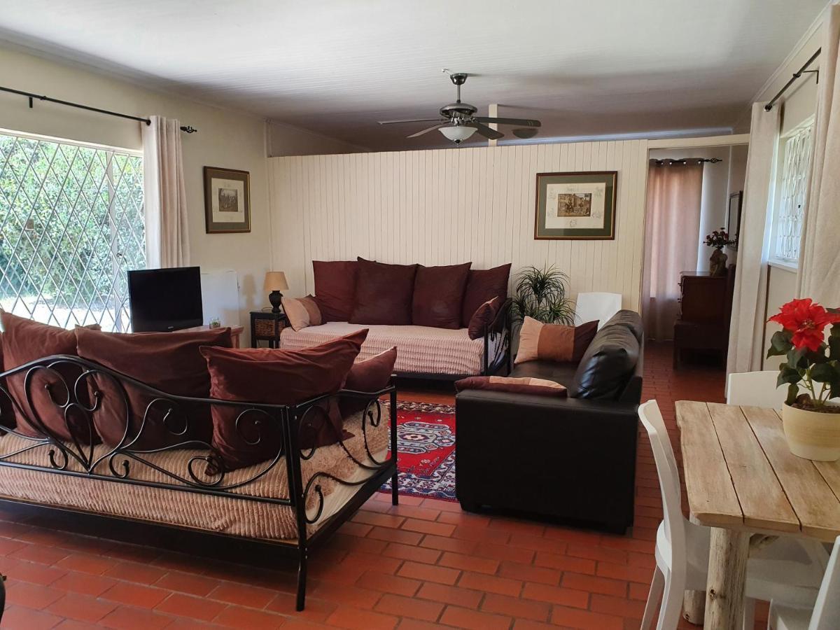 Pine Tree Lodge Midrand Eksteriør billede