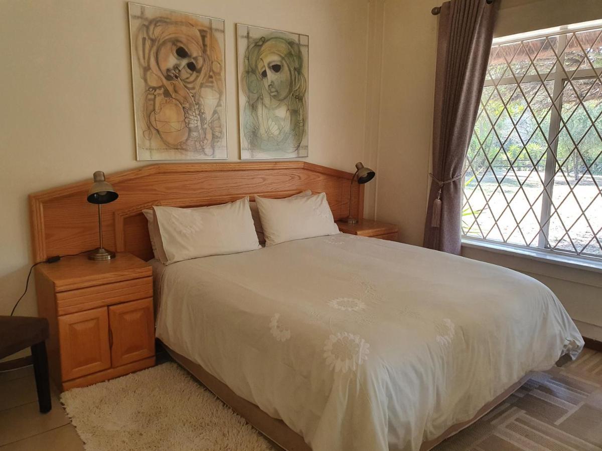Pine Tree Lodge Midrand Eksteriør billede