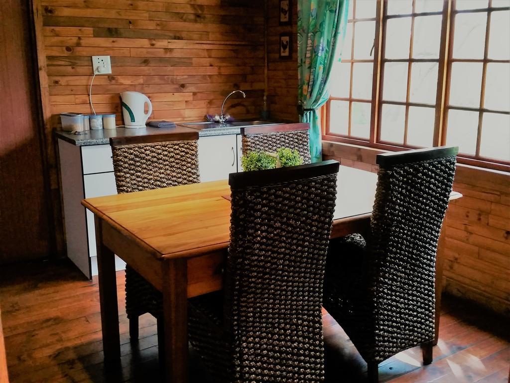 Pine Tree Lodge Midrand Eksteriør billede