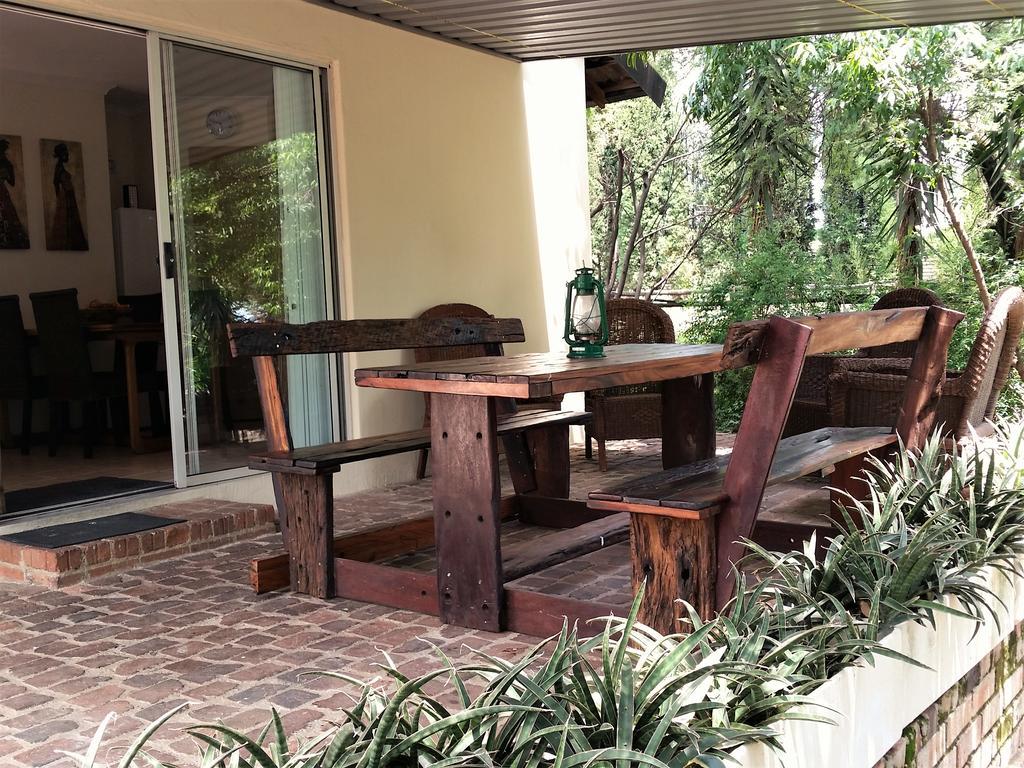 Pine Tree Lodge Midrand Eksteriør billede