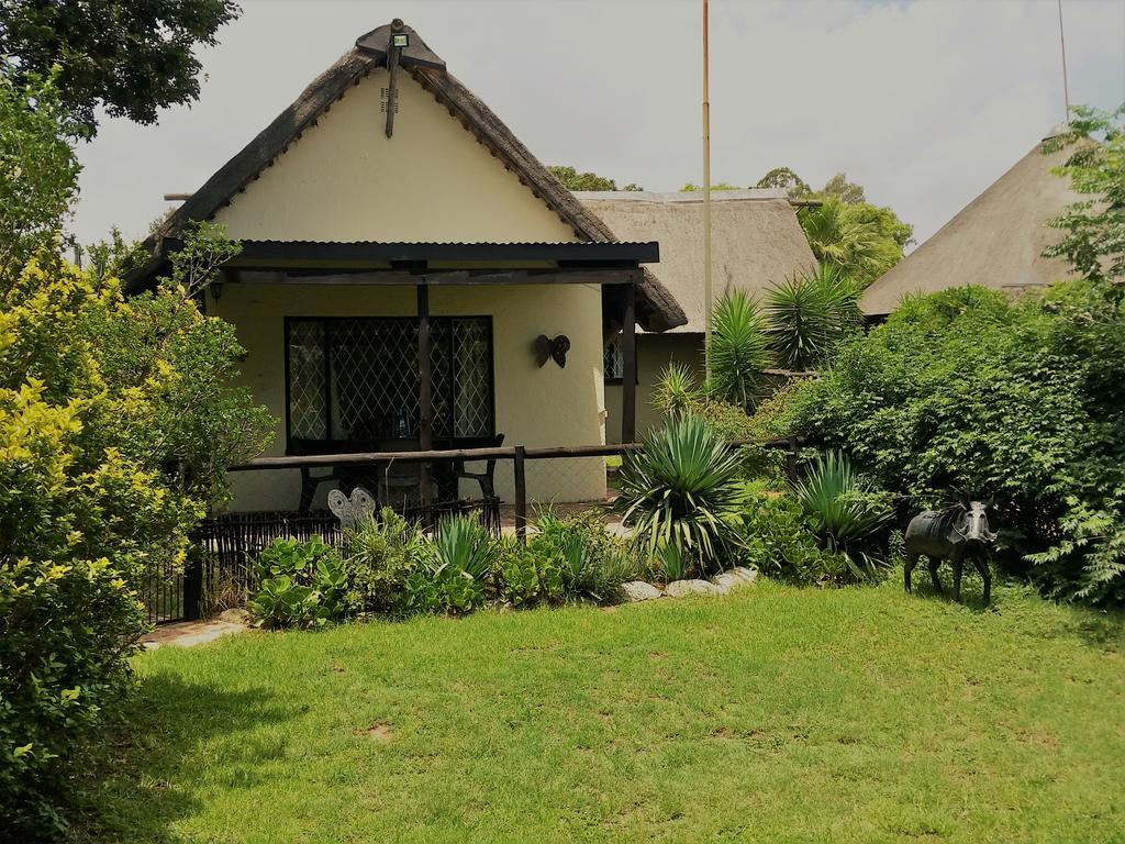 Pine Tree Lodge Midrand Eksteriør billede