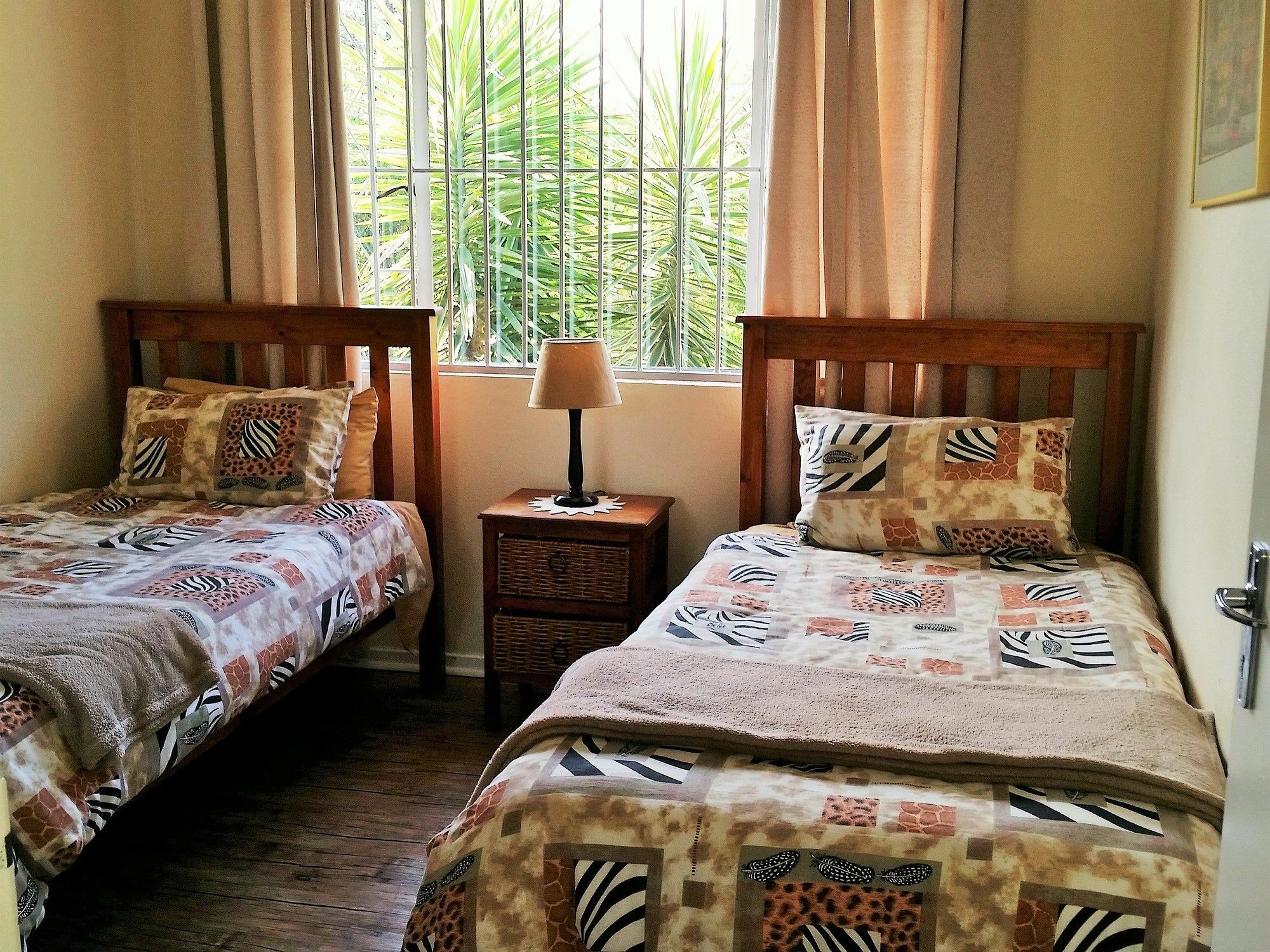 Pine Tree Lodge Midrand Eksteriør billede