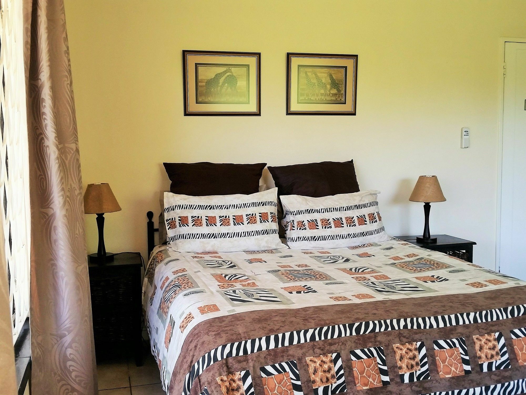 Pine Tree Lodge Midrand Eksteriør billede